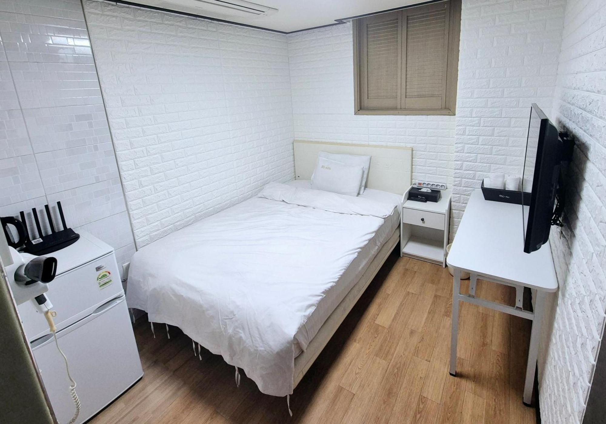 Ho Home Tel Seoul Exterior photo